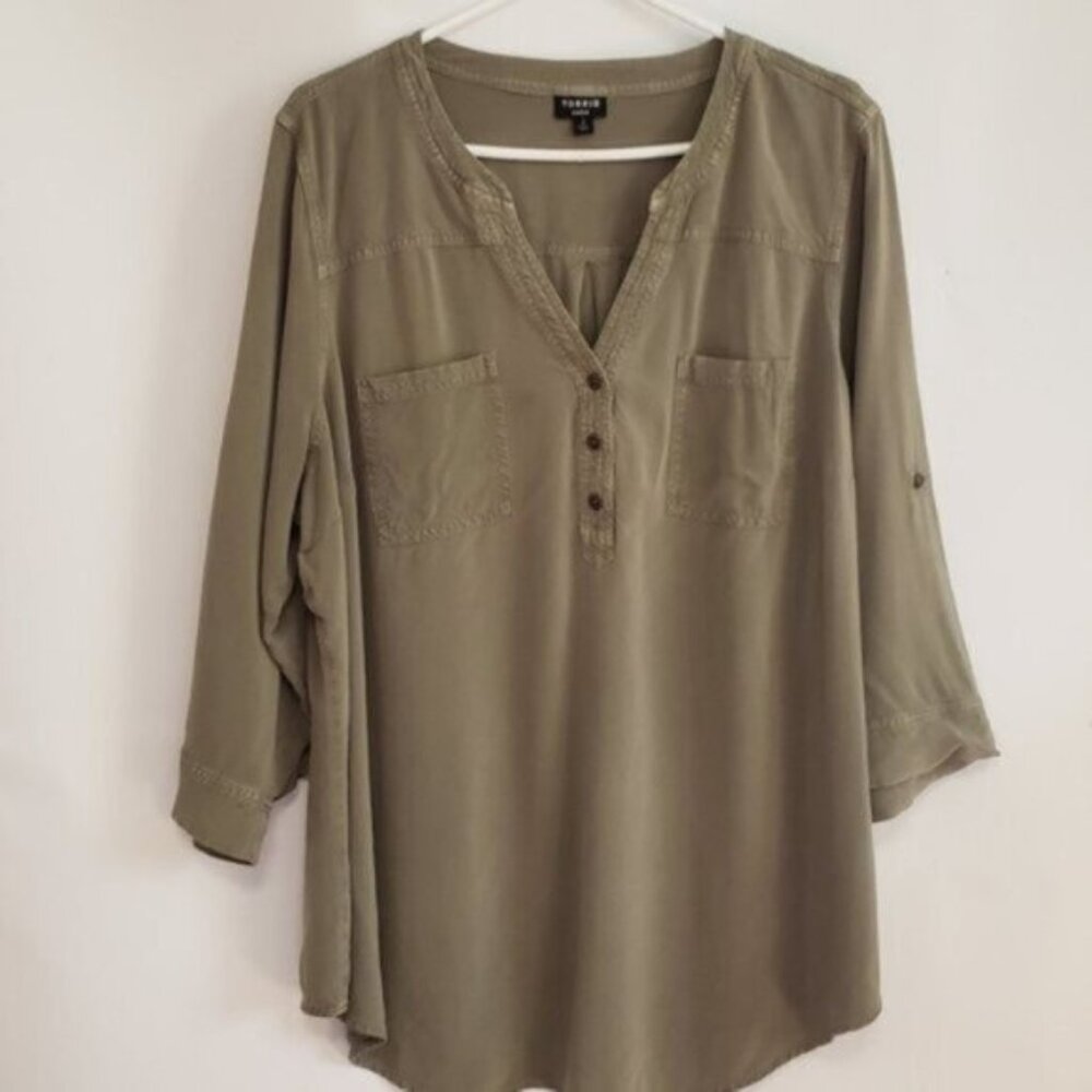 torrid Olive Green Button-Front Utility Tunic - Picture 4 of 14